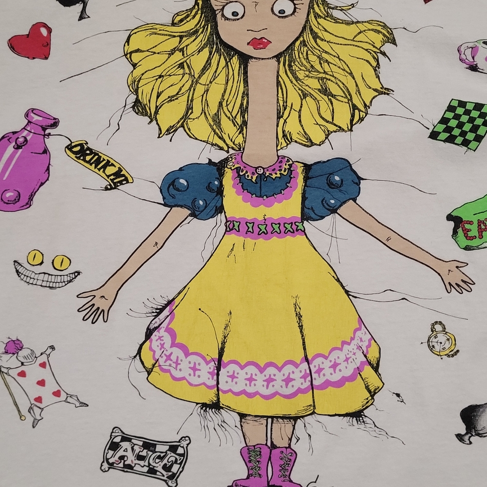 Vintage Rare ANADAZIA Graphic Tee with Alice in Wonderland Design - Picture 5 of 10